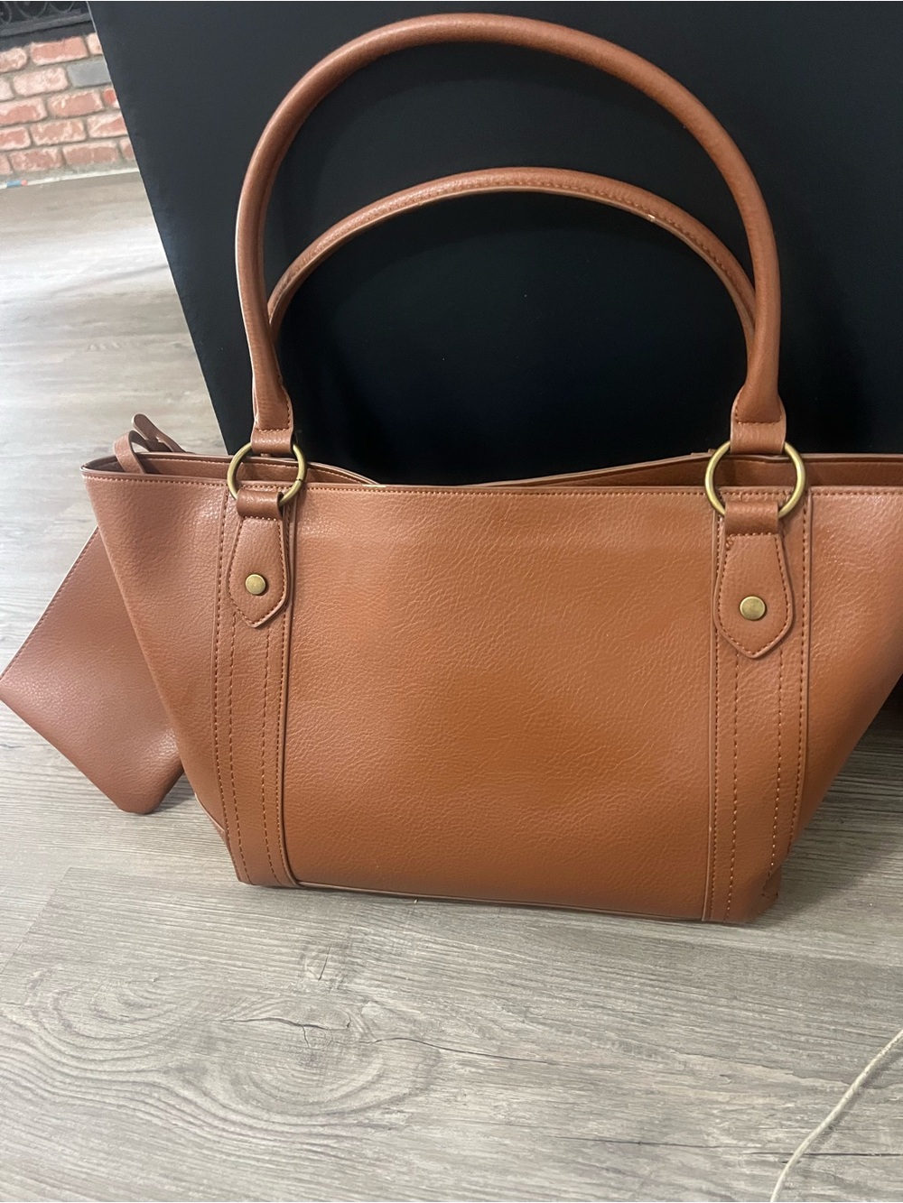 FRYE AND CO. Cognac Leather Tote with Matching Pouch - Picture 6 of 14